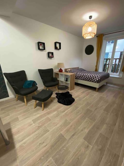 Charmant Studio Idealement Place Et Paisible ! Oloron-Sainte-Marie Εξωτερικό φωτογραφία