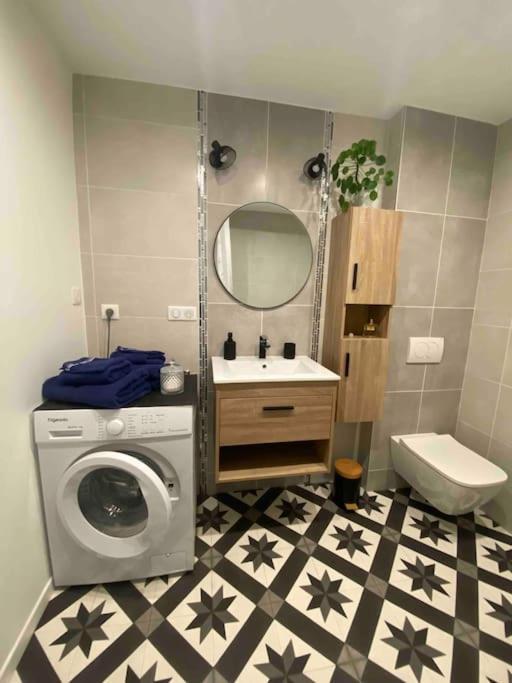 Charmant Studio Idealement Place Et Paisible ! Oloron-Sainte-Marie Εξωτερικό φωτογραφία